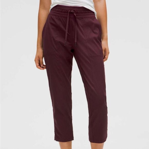 Lululemon Dance Studio Cropped Jogger Pants - Picture 2 of 5